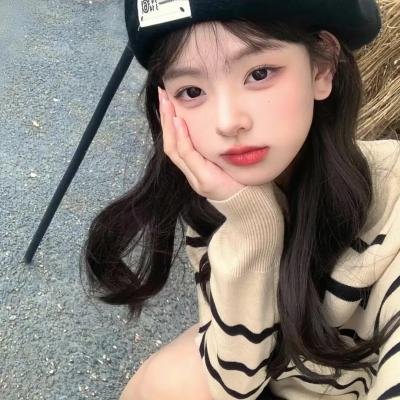 我在荒年当女帝